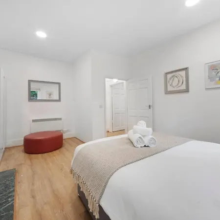2 Bed Piccadilly Apartment 3 London Exterior photo