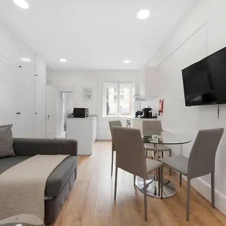 2 Bed Piccadilly Apartment 3 London Exterior photo