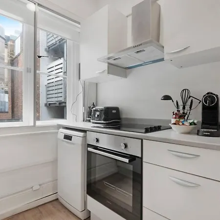 2 Bed Piccadilly Apartment 3 London Exterior photo
