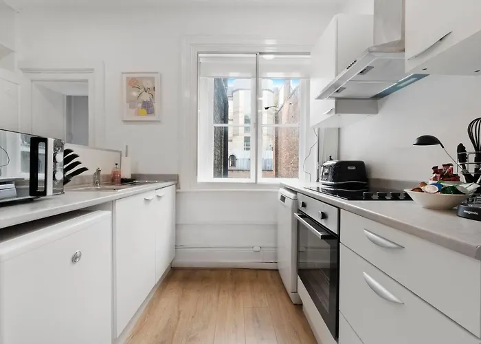 2 Bed Piccadilly Apartment 3