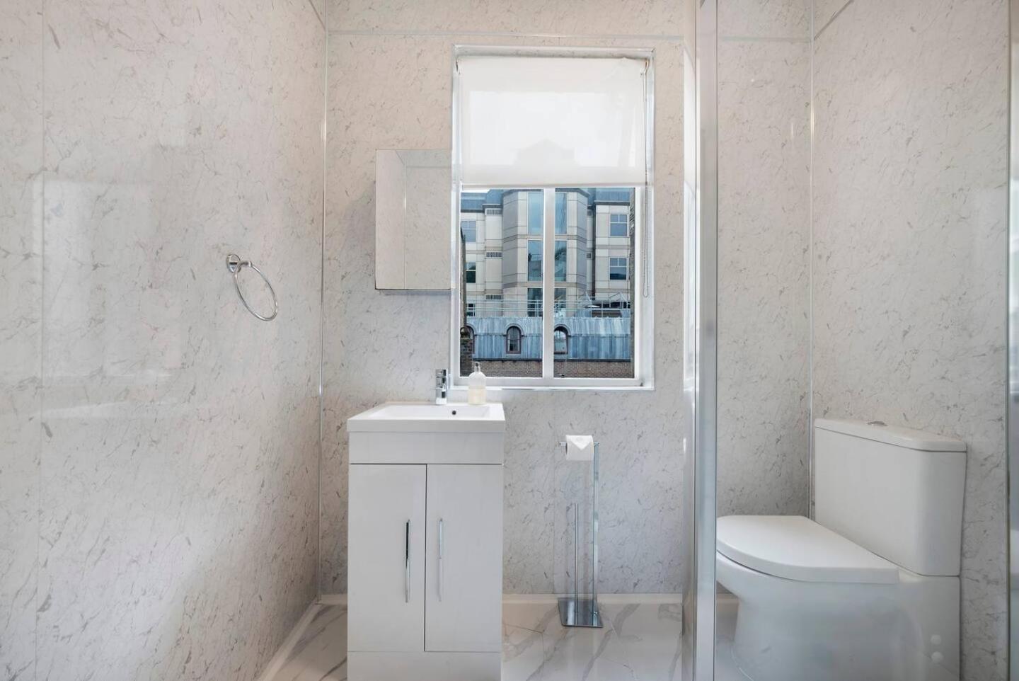 2 Bed Piccadilly 3 * Londra